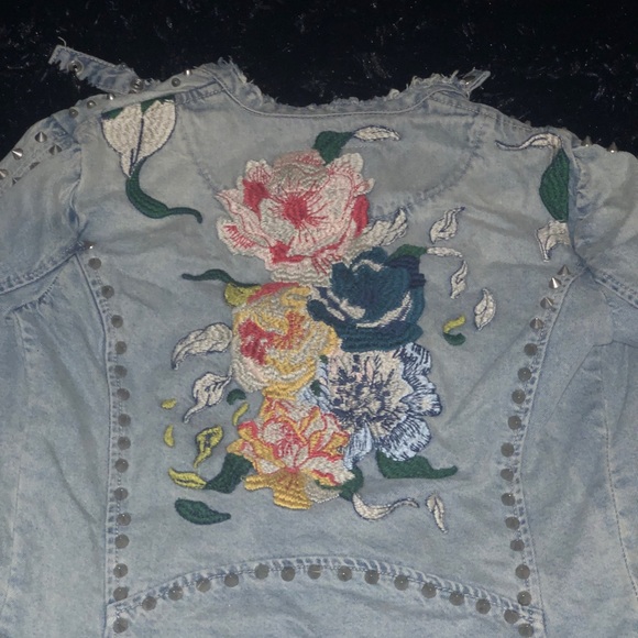Jean jacket - Picture 5 of 6